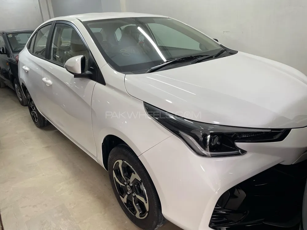 ٹویوٹا یارس سیڈان 2025 for Sale in کراچی Image-1