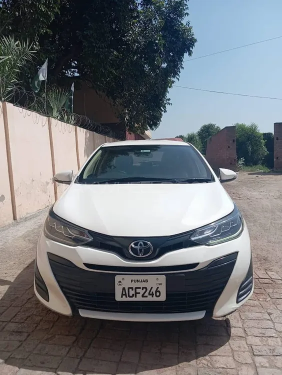 Toyota Yaris Sedan 2021 for Sale in Sheikhupura Toyota Yaris Sedan 2021 for Sale in Sheikhupura Image-2
