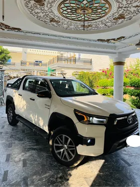 Toyota Hilux Revo V Automatic 2.8 2020
