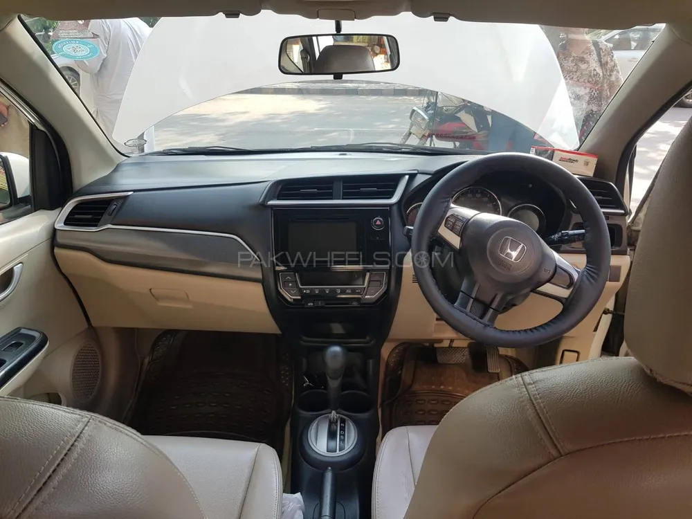 Honda BR-V 2017 for Sale in Lahore Image-1