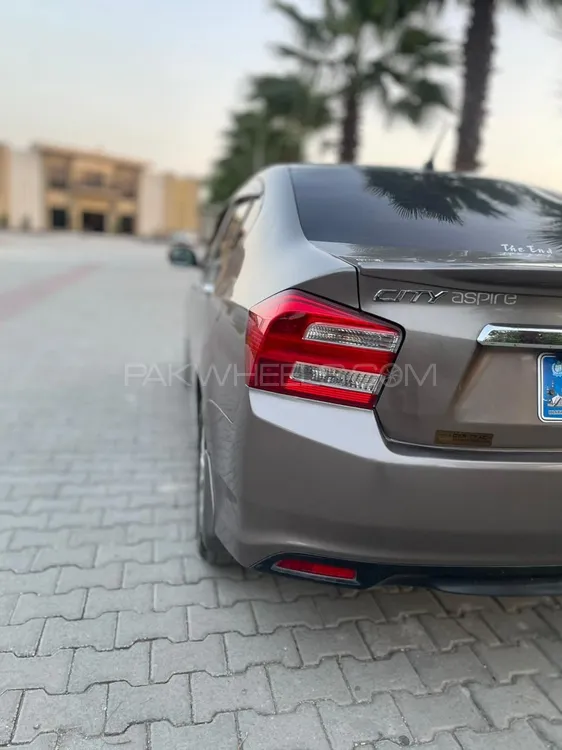 Honda City 2016 for Sale in Islamabad Image-1