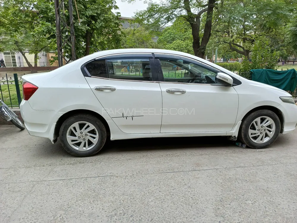 Honda City 2016 for Sale in Lahore Image-1