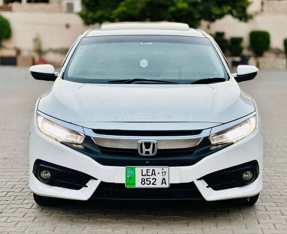 Honda Civic 2017 for Sale in Multan Image-1