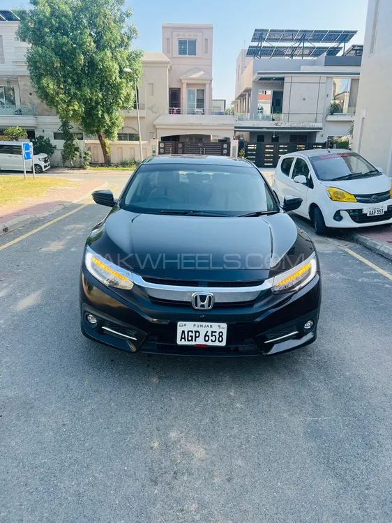 Honda Civic 2021 for Sale in Lahore Image-1