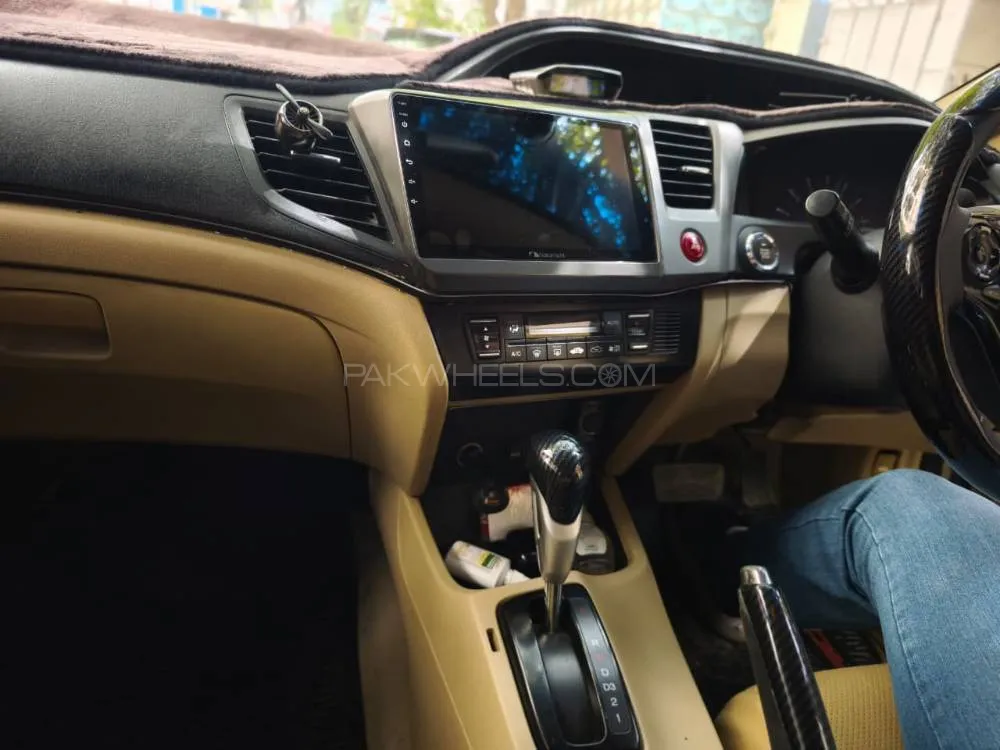 Honda Civic 2016 for Sale in Karachi Honda Civic 2016 for Sale in Karachi Image-13