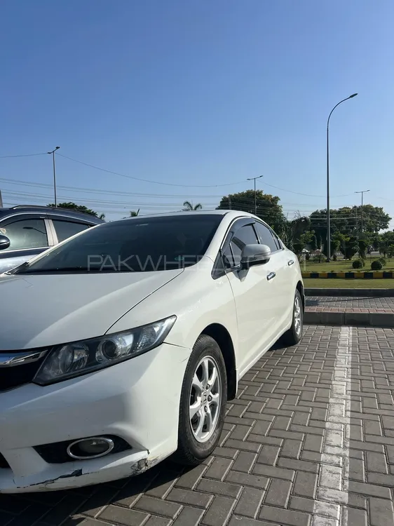 Honda Civic 2012 for Sale in Sheikhupura Image-1