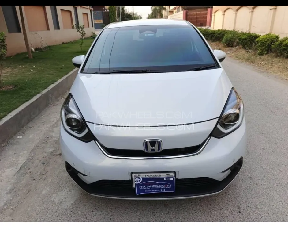 Honda Fit 2020 for Sale in Rawalpindi Image-1