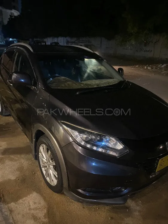 Honda Vezel 2013 for Sale in Karachi Image-1