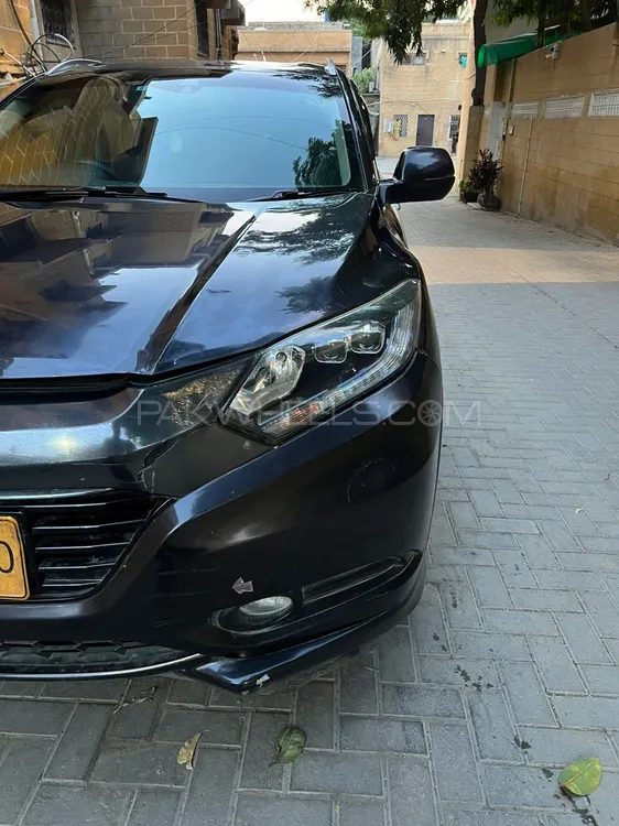 Honda Vezel 2014 for Sale in Karachi Image-1