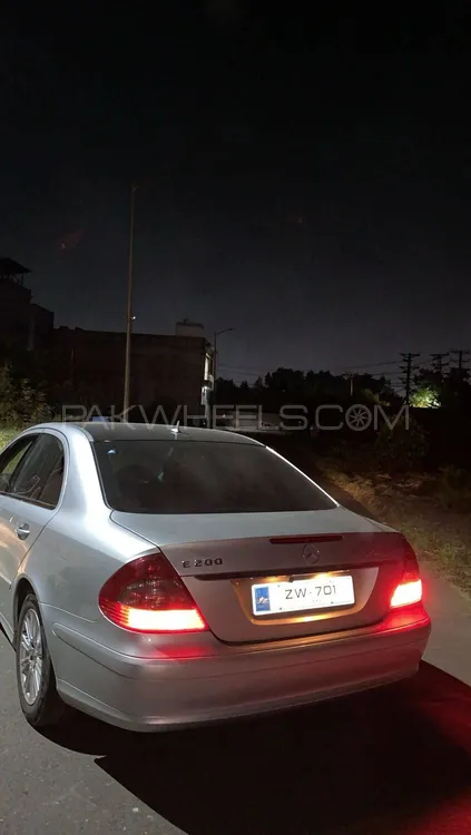 Mercedes Benz E Class 2006 for Sale in Faisalabad Image-1