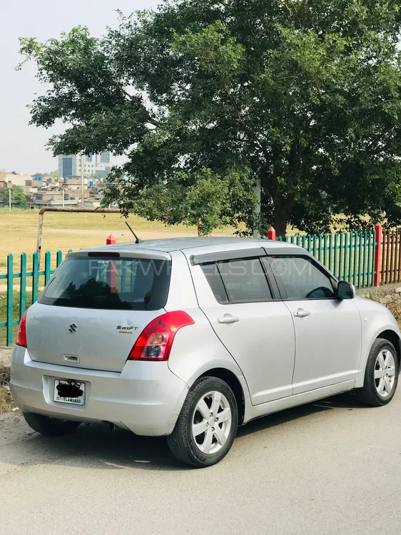 Suzuki Swift 2015 for Sale in Islamabad Image-1