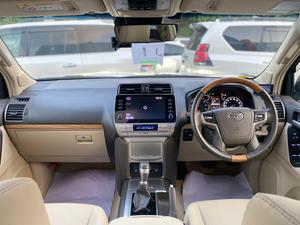 Prado TXL 2.7 petrol
Model: 2021
Mileage: 9,800 Km
Unregistered 
Fresh Import 

*Autofoot step 
*Leather & power Seats 
*Heating & cooling seats 
*Original TV + 4 Camera
*7 seater 
*Beige room
*Sunroof

Calling and Visiting Hours 

Monday to Saturday

11:00 AM to 7:00 PM