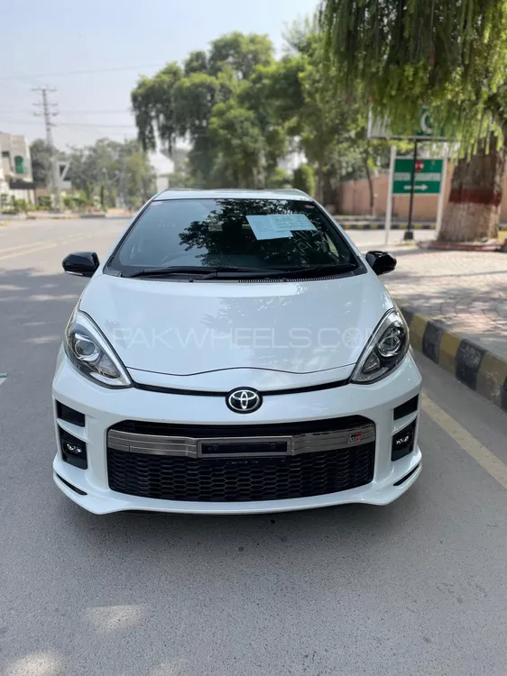 Toyota Aqua 2021 for Sale in Peshawar Image-1