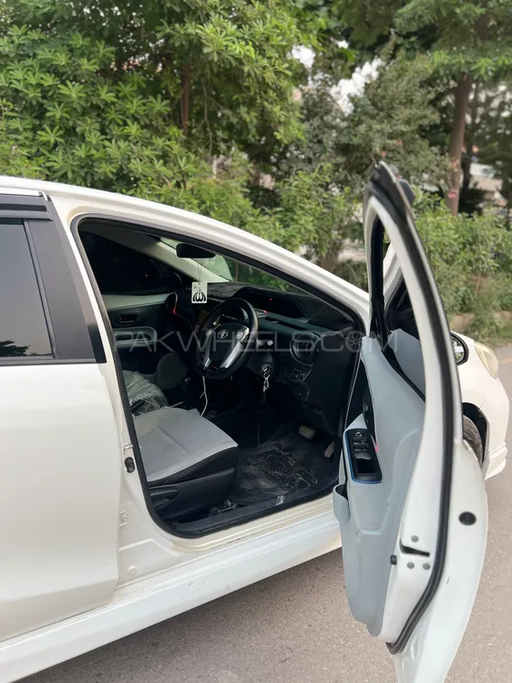 Toyota Aqua 2014 for Sale in Peshawar Toyota Aqua 2014 for Sale in Peshawar Image-9