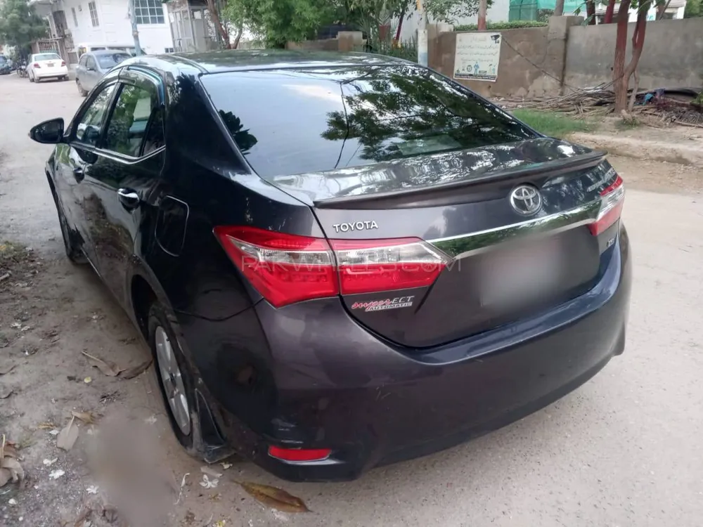 Toyota Corolla 2017 for Sale in Karachi Image-1