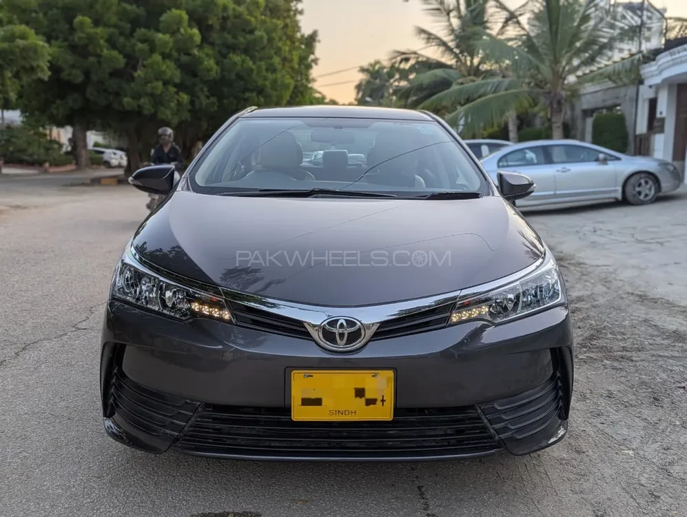 Toyota Corolla 2018 for Sale in Karachi Image-1