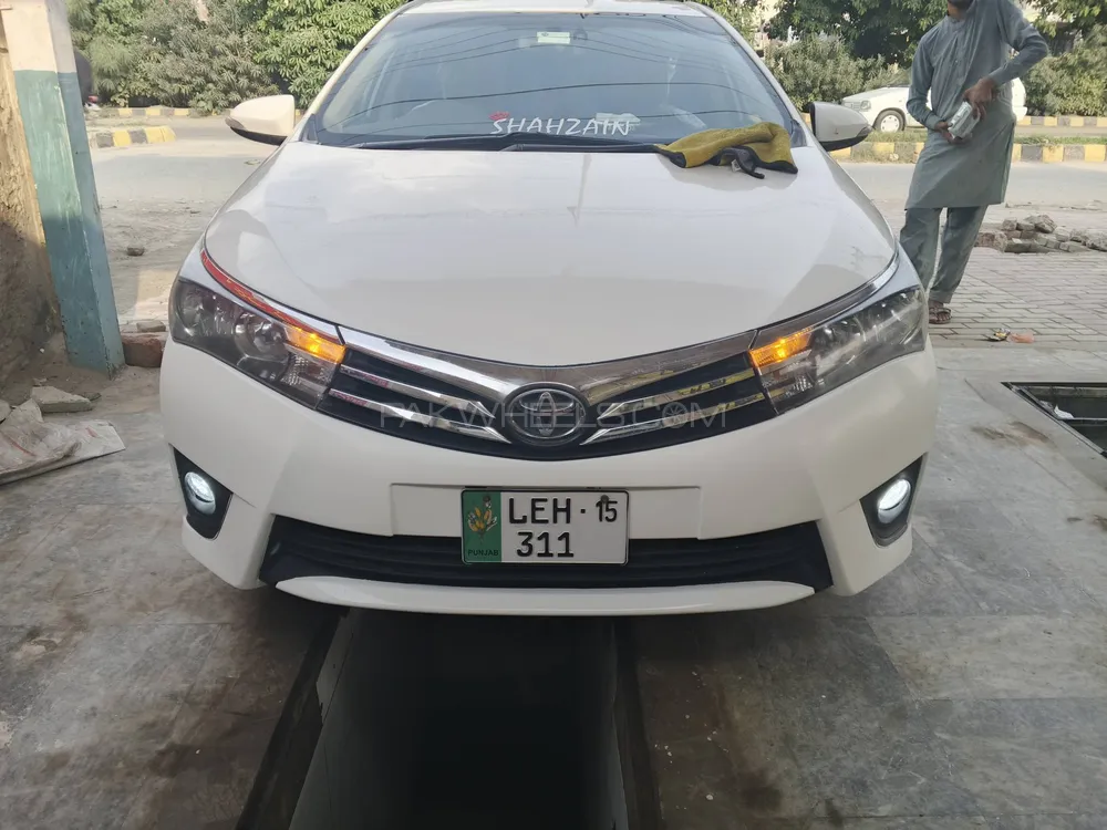 Toyota Corolla 2015 for Sale in Lahore Image-1