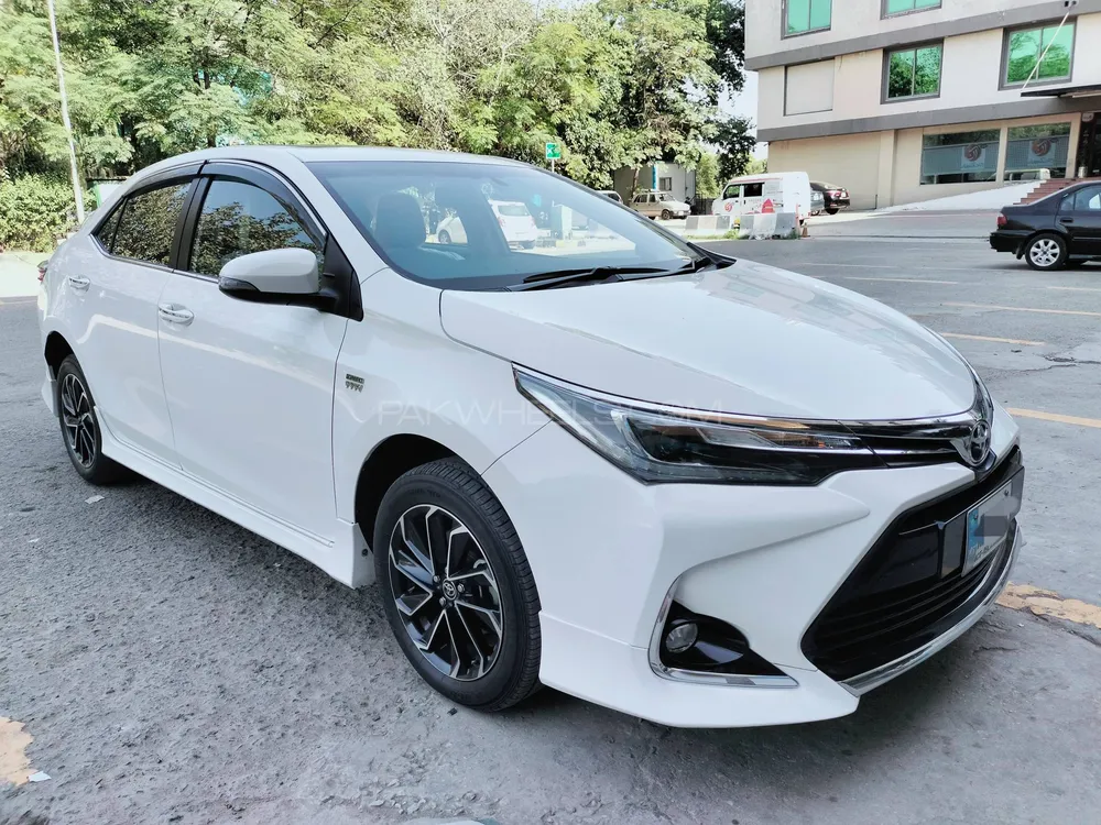 Toyota Corolla 2023 for Sale in Islamabad Image-1