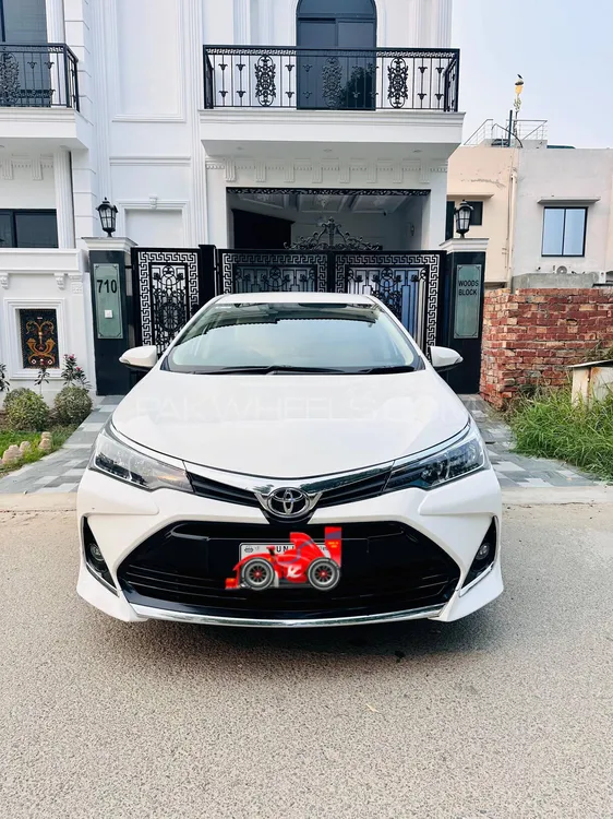Toyota Corolla 2021 for Sale in Lahore Image-1