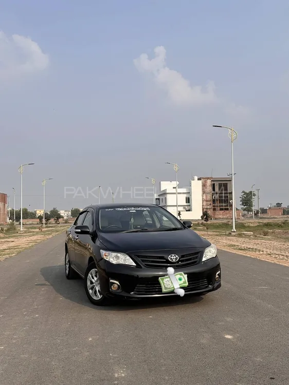 Toyota Corolla 2013 for Sale in Lahore Image-1