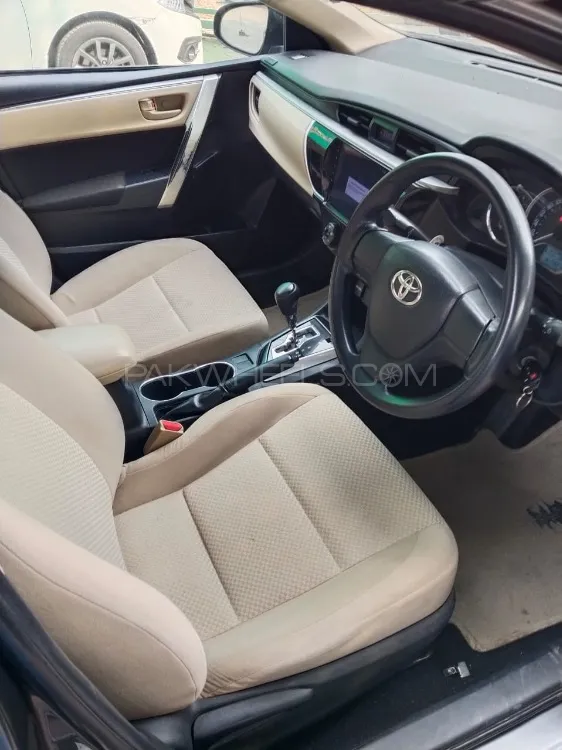 Toyota Corolla 2016 for Sale in Phalia Image-1