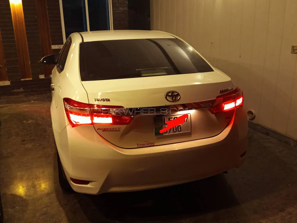 Toyota Corolla 2017 for Sale in Multan Image-1