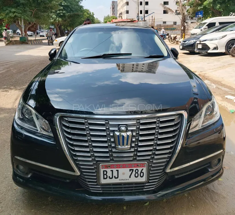Toyota Crown 2013 for Sale in Karachi Image-1