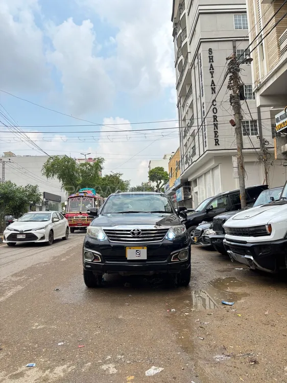 Toyota Fortuner 2013 for Sale in Karachi Image-1