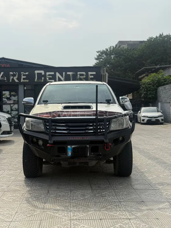 Toyota Hilux 2013 for Sale in Islamabad Image-1