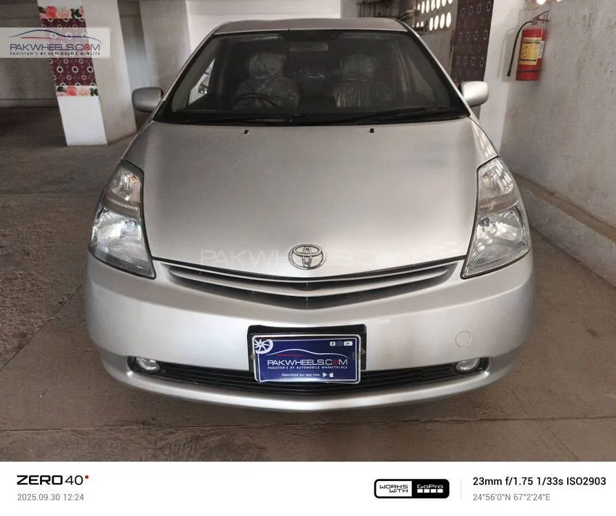 Toyota Prius 2010 for Sale in Karachi Image-1