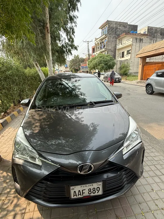 Toyota Vitz 2017 for Sale in Lahore Image-1