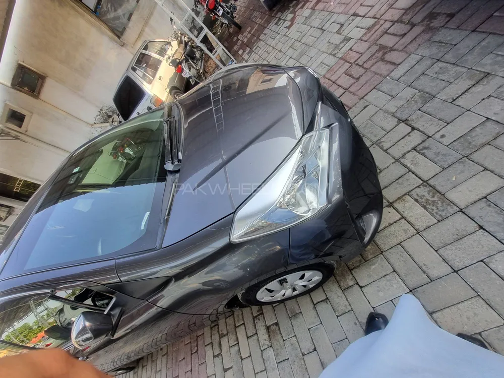 Toyota Vitz 2018 for Sale in Bannu Image-1