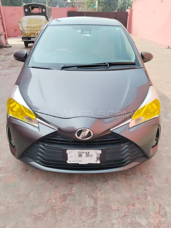 Toyota Vitz 2018 for Sale in Lahore Image-1