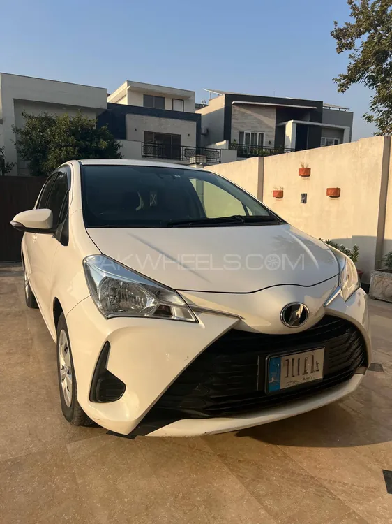 Toyota Vitz 2017 for Sale in Rawalpindi Image-1