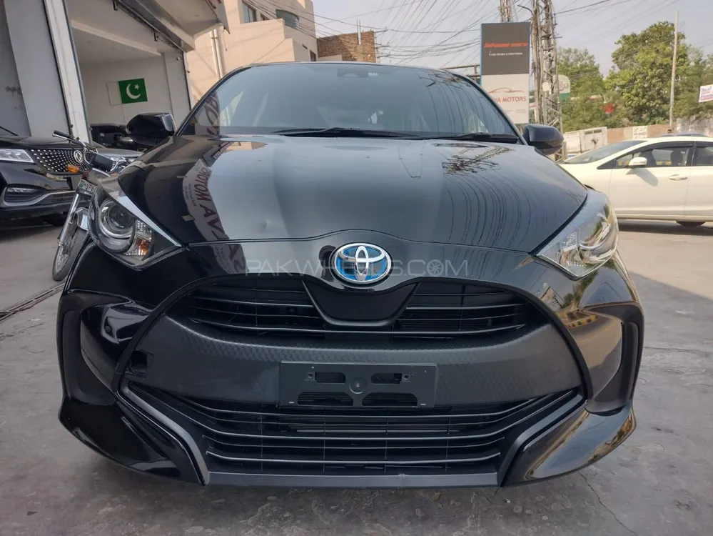 Toyota Yaris Hatchback 2022 for Sale in Multan Image-1