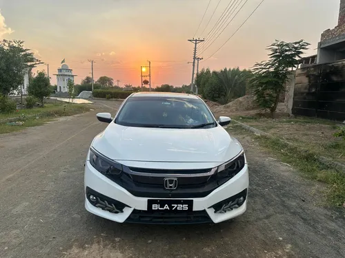 Honda Civic Oriel 1.8 i-VTEC CVT 2017