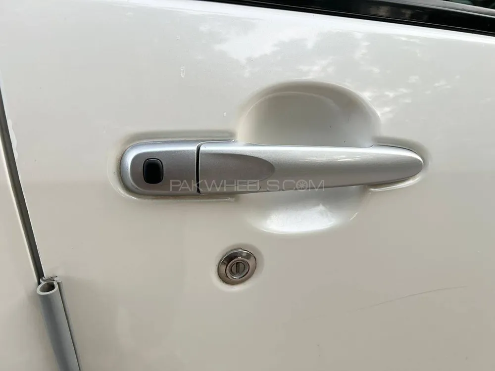 Daihatsu Mira 2016 for Sale in Karachi Daihatsu Mira 2016 for Sale in Karachi Image-4