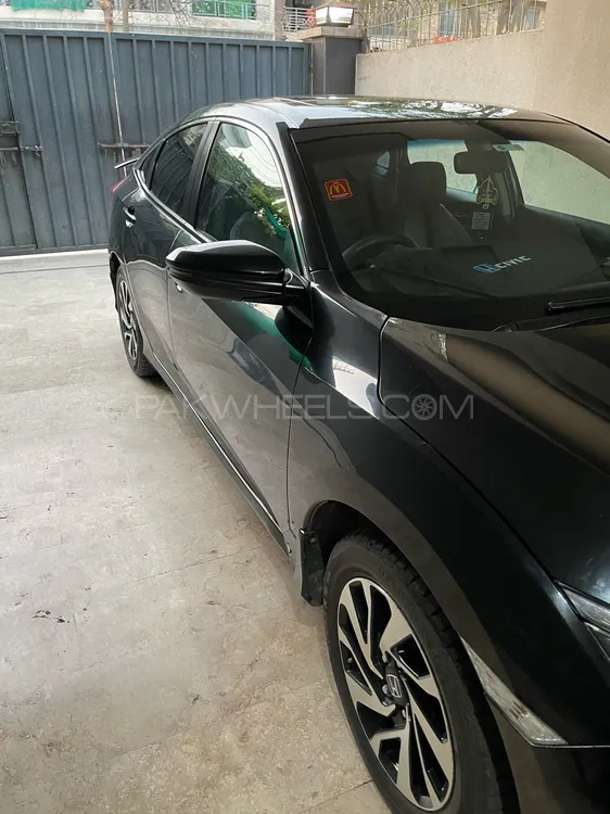 Honda Civic 2018 for Sale in Lahore Image-1
