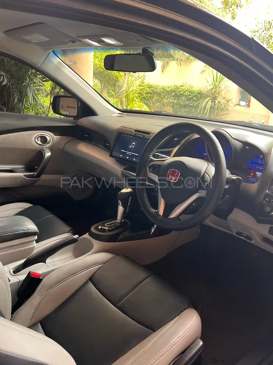 Honda CR-Z 2010 for Sale in Lahore Image-1