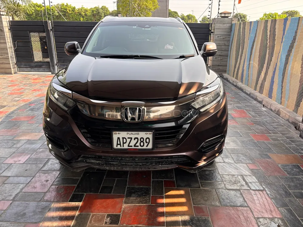 Honda Vezel 2018 for Sale in Lahore Image-1