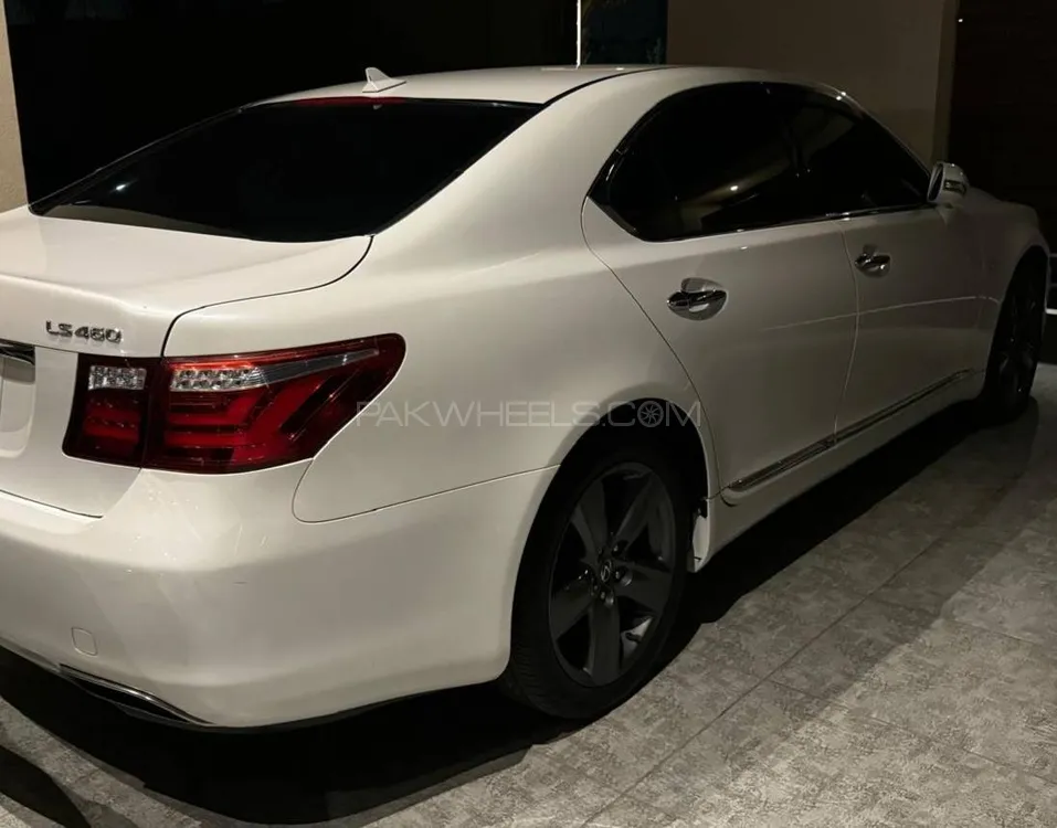 Lexus LS Series 2011 for Sale in Karachi Image-1