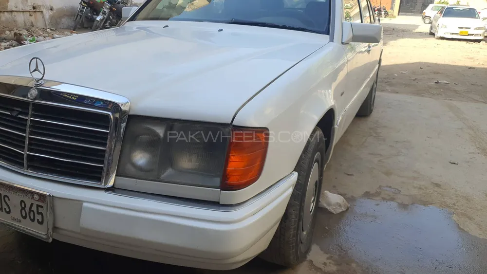 Mercedes Benz E Class 1992 for Sale in Karachi Image-1