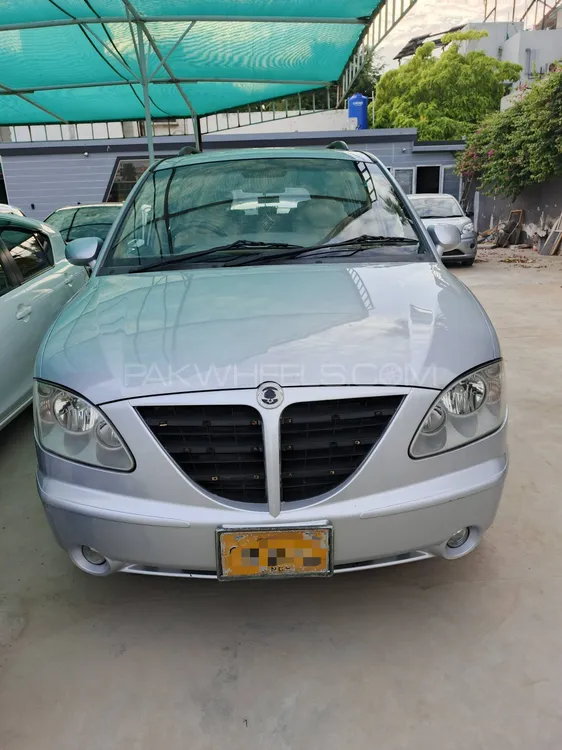 SsangYong Stavic 2006 for Sale in Karachi Image-1