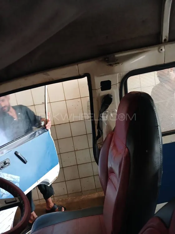 Suzuki Bolan 2005 for Sale in Lahore Image-1