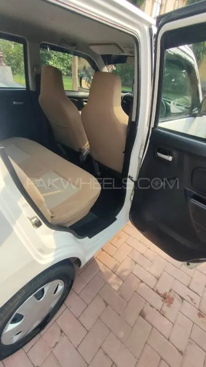 سوزوکی ویگن آر 2017 for Sale in لاہور سوزوکی ویگن آر 2017 for Sale in لاہور Image-3