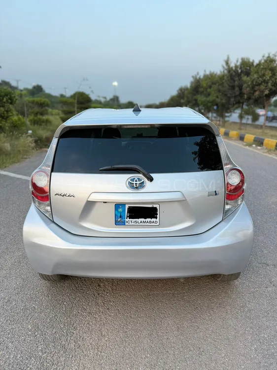 Toyota Aqua 2013 for Sale in Islamabad Image-1