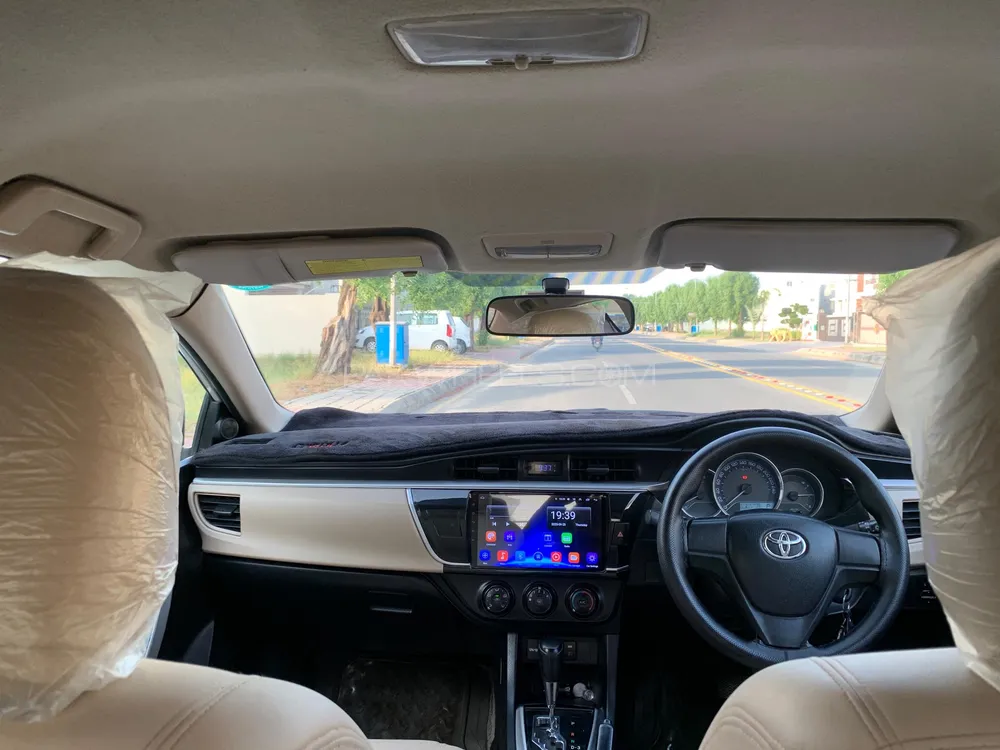 Toyota Corolla 2017 for Sale in Lahore Image-1