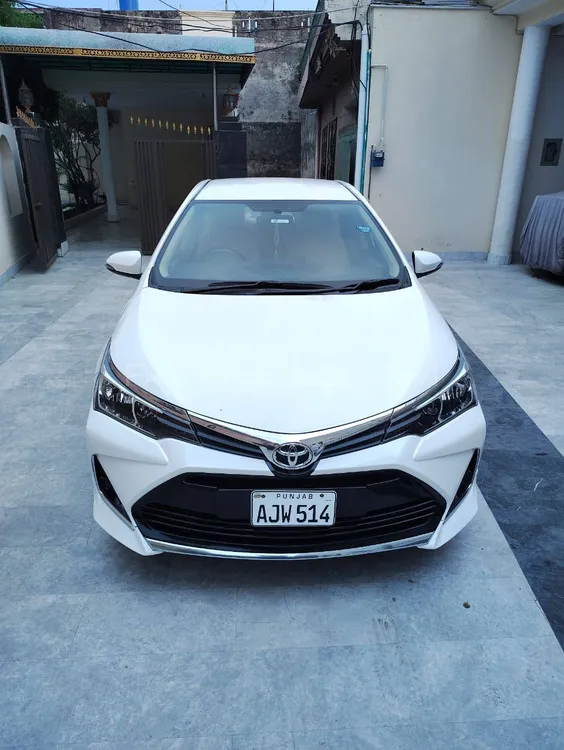 Toyota Corolla 2022 for Sale in Lahore Image-1