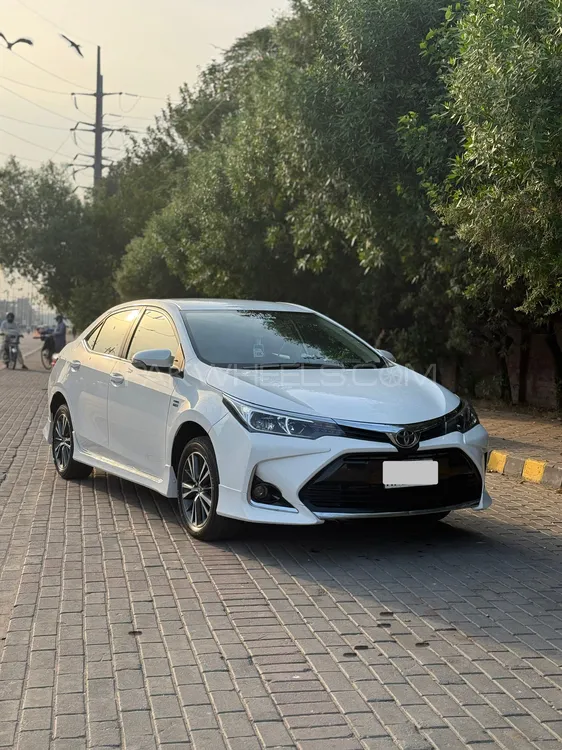 Toyota Corolla 2021 for Sale in Lahore Image-1