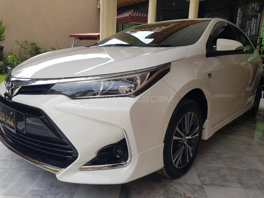 Toyota Corolla 2022 for Sale in Peshawar Image-1